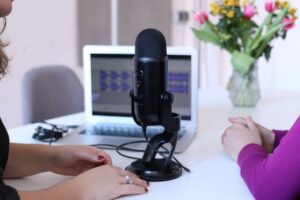 InstantEdit Podcast Studio mic